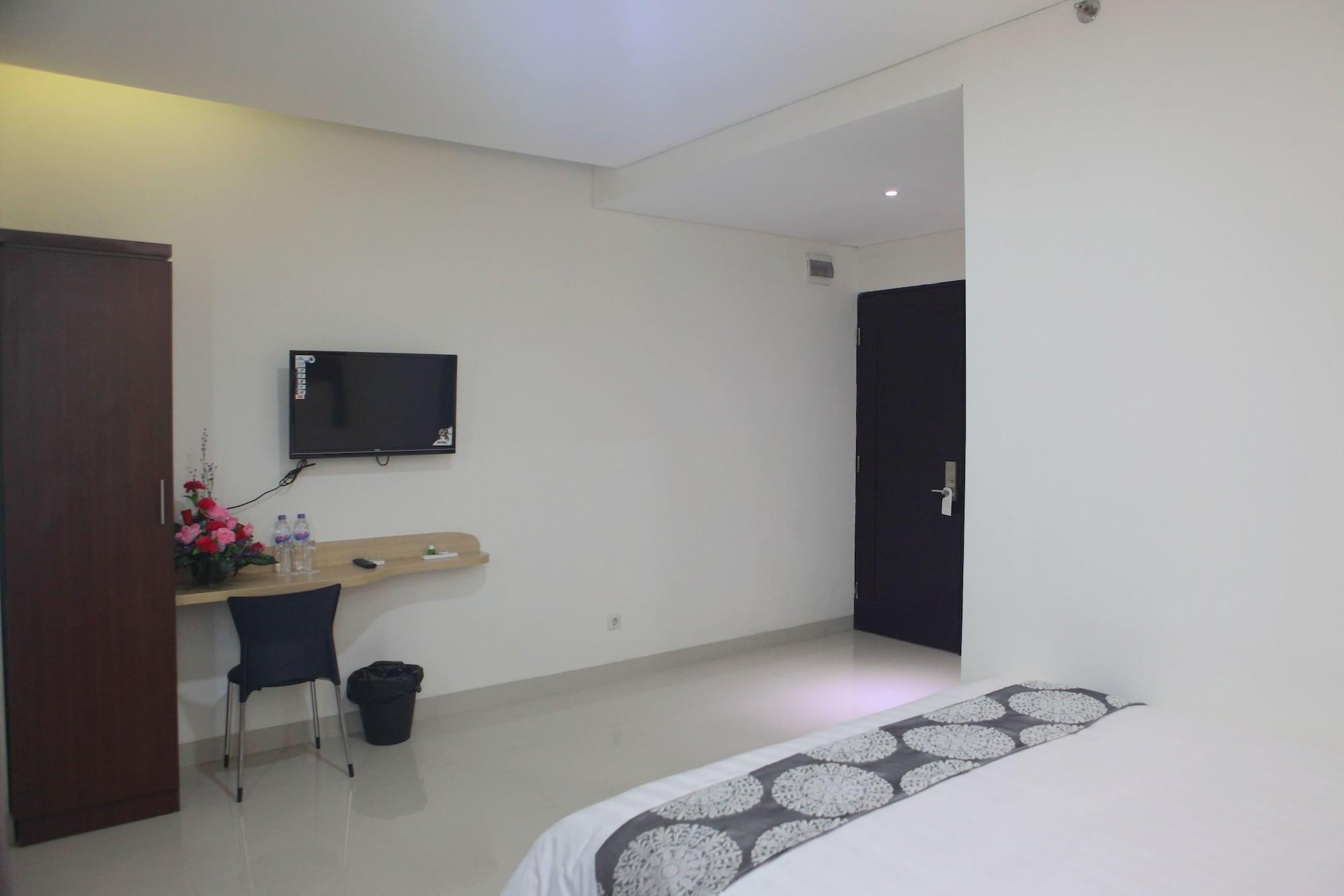 Miko Hotel Макасар Екстериор снимка